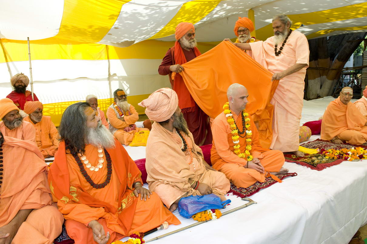 Mahamandaleshwar Inauguration of Swami Jasraj Puriji