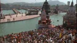 Video from 2nd Shahi Snan at Mahakumbha Mela 2010, Haridwar