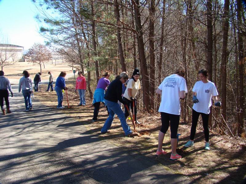 9-DSC09120-Planting Dogwood 1200