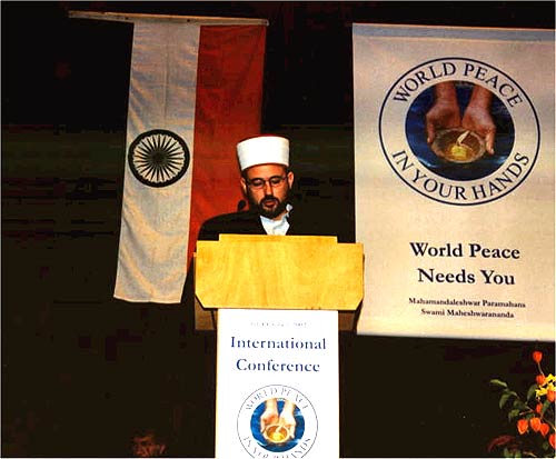 Mufti Osman Djogic, Muslim Community, Slovenia, at the speaker\'s podium