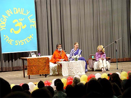 First state visit of His Holiness Mahamandaleshwar Paramhans Swami Maheshwarananda to Ex-Soviet state Ukraine